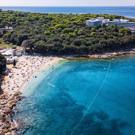 Apt Stoja Beach - 50M From The Sea !! Pula